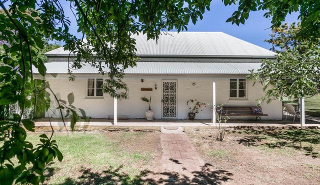 51 Wattle Flat Road