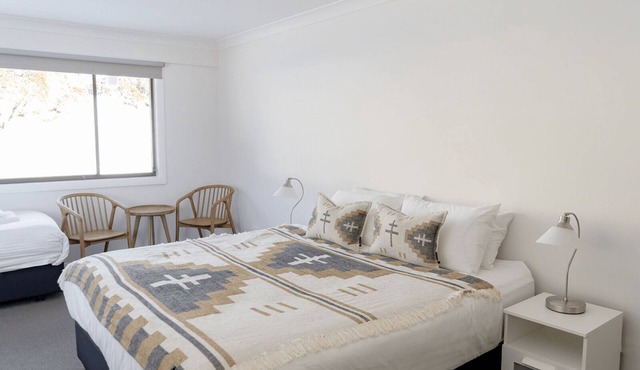 6 Share - 6 Share 2 Bedroom Suite