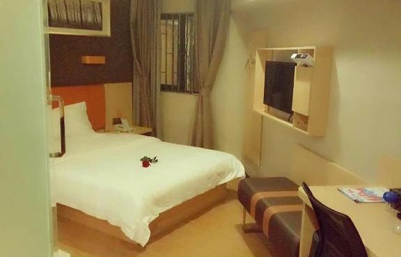 7Days Premium Chongqing Nanping Pedestrian Street Convention and Exhibition Center