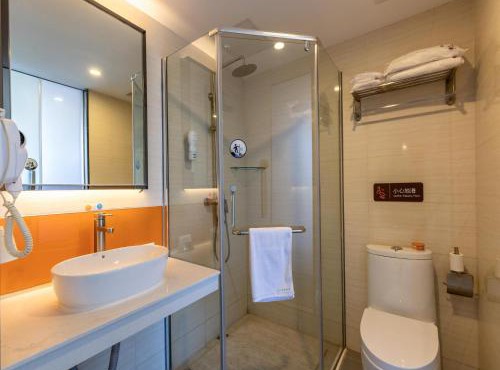 7Days Premium Xichang Torch Plaza Qionghai Wetland Park Branch
