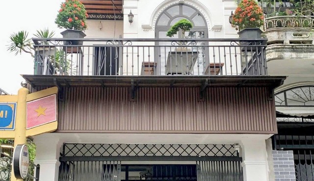 A full house located in the city center with 3 bedrooms