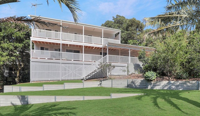 A White Haven | Spacious Coastal Luxury in the Heart of Point Lookout