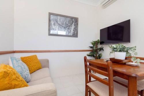 A4 - Deluxe 1 bedroom, 1 bathroom apartment