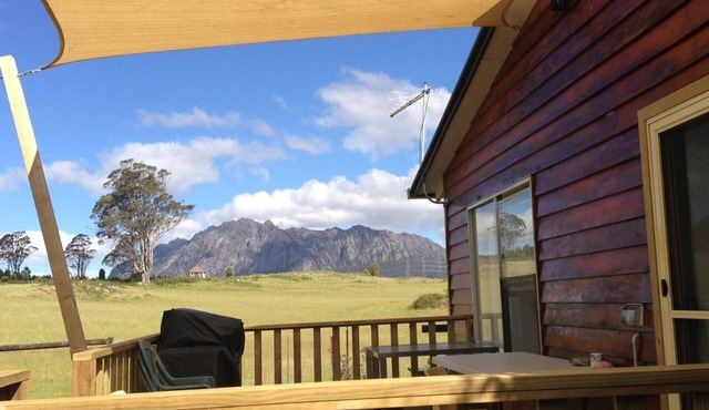 AAA Granary Accomm - T-tree 3 bedroom Cottage