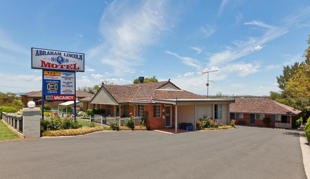 Abraham Lincoln Motel