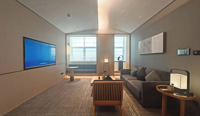 AbrilsHotel
