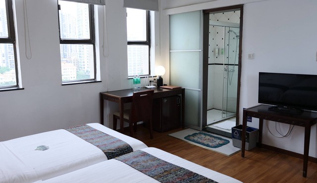Aiqun Hotel Guangzhou - Free shuttle between hotel and Exhibition Center during Canton Fair