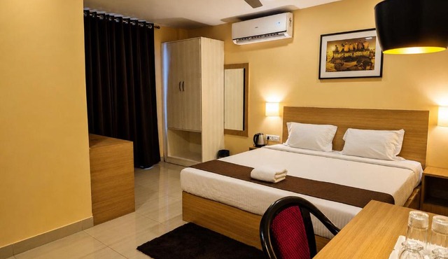 Airport Oasis Hotel