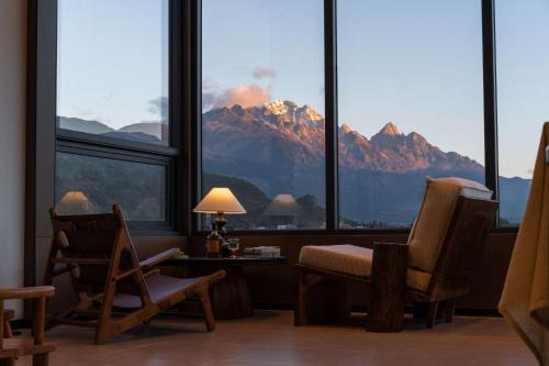 Ans Snow Mountain Hotel