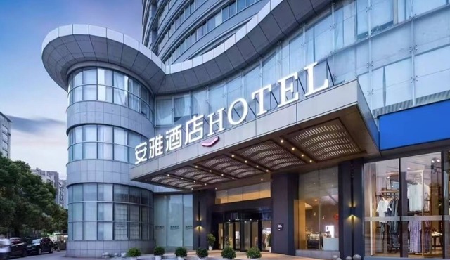 Anya Hotel