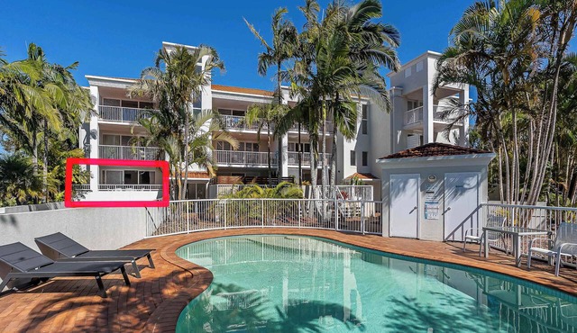 Apartment in Burleigh Heads Ground Floor with Pool!