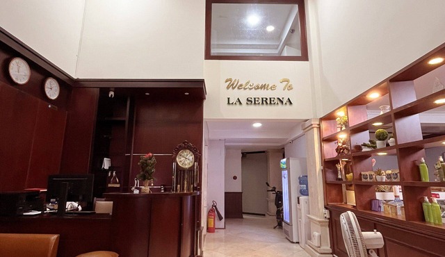 Apartment hotel