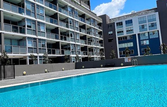 AQUA 306 POOLSIDE Luxury Apartment , Honeysuckle, NEWCASTLE FREE Parking