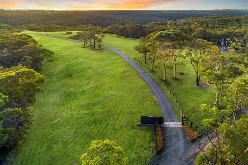 Arcadian Haven Farm Stay - 25 spectacular acres