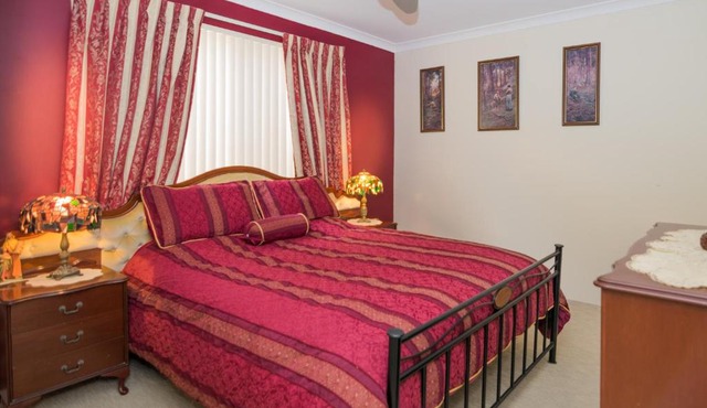 Ascot on Swan Bed & Breakfast