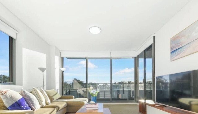 Asquith 2BR Apt Secure Underground Parking