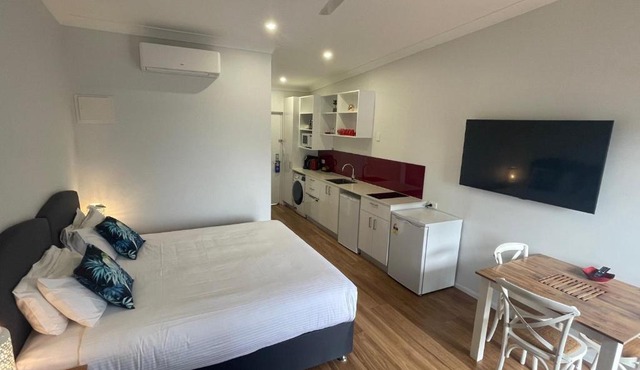 Atherton Motel