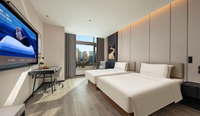 Atour Hotel Cixi Hangzhou Bay New Area Jilijihao Commercial Plaza