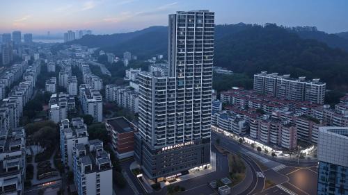 Atour Hotel -Fujian Avenue, Hongtang Metro Station, Fuzhou