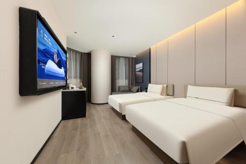 Atour Hotel Fuzhou Financial Street Wanda Guangming Harbour Metro Station