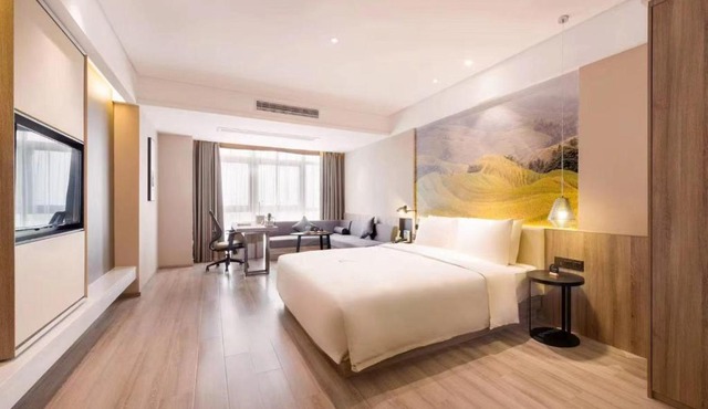 Atour Hotel Guilin North Railway Station
