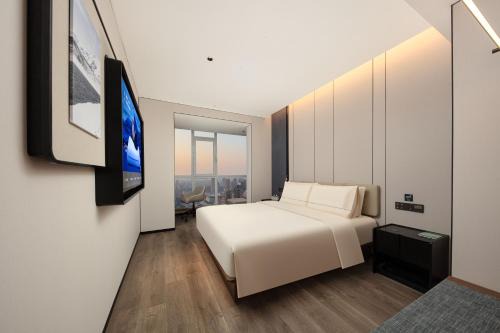 Atour Hotel Qingdao Central Business District Shandong Road