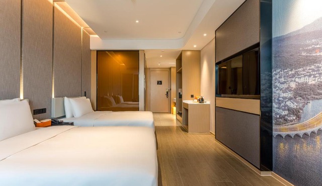 Atour Hotel Suzhou University Town Yuexi Subway Station
