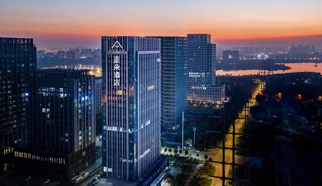 Atour Hotel Wuhan Jinyin Lake