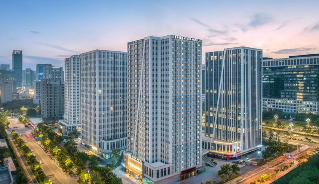 Atour Hotel Wuhan Optics Valley Technology Exhibition Center High-tech Park