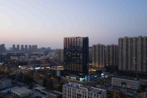 Atour Light Hotel Nanjing North Station Biomedical Valley