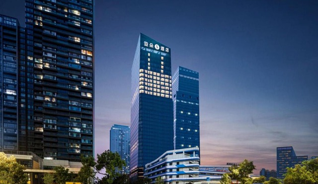 Atour S Hotel Wuhan Wuchang River Beach