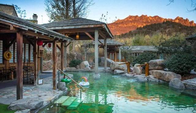 ATRIUM FENGZHU HOMESTAY