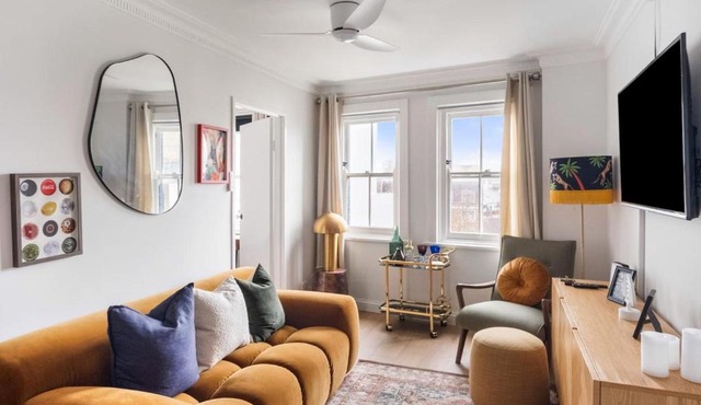 Aurelia Darling - Boutique Poolside Retreat near CBD