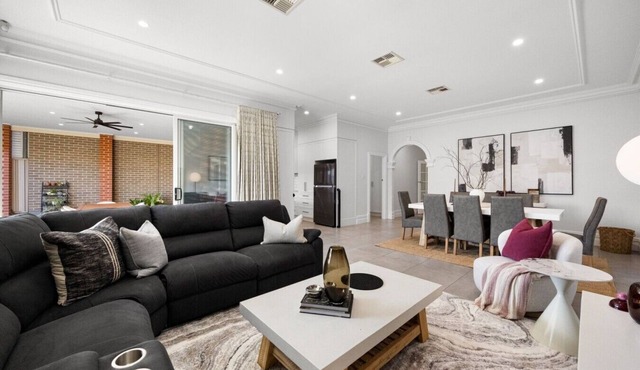 Aurora House—Heritage-style meets City Convenience