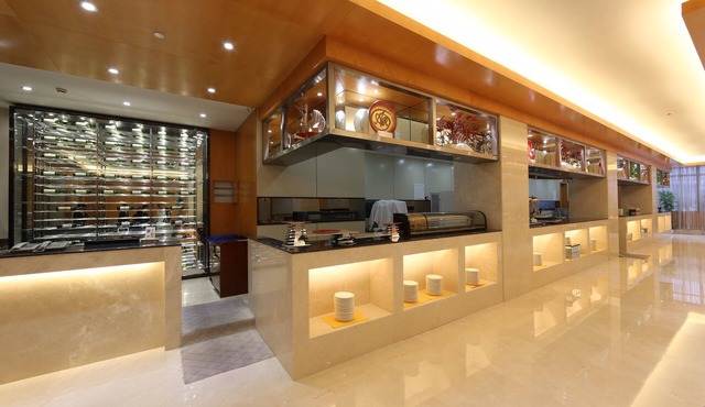 Aurum International Hotel