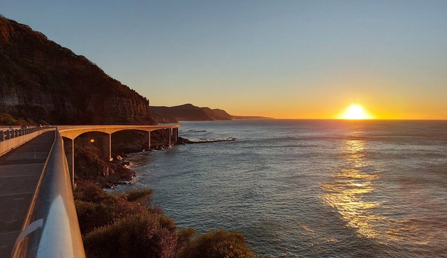 Austinmer Bush to Beach Retreat | EV Charger | Stylish & Serene