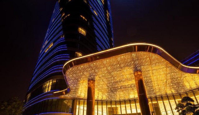 Auto City Ruili Hotel