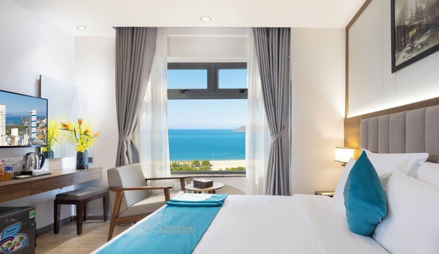 Avari Hotel