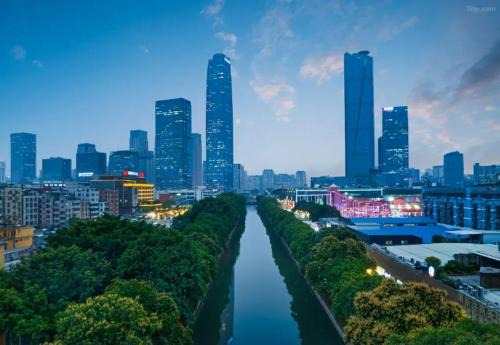 Baiyun Airport Grand Hyaat airport hotel included free shuttle