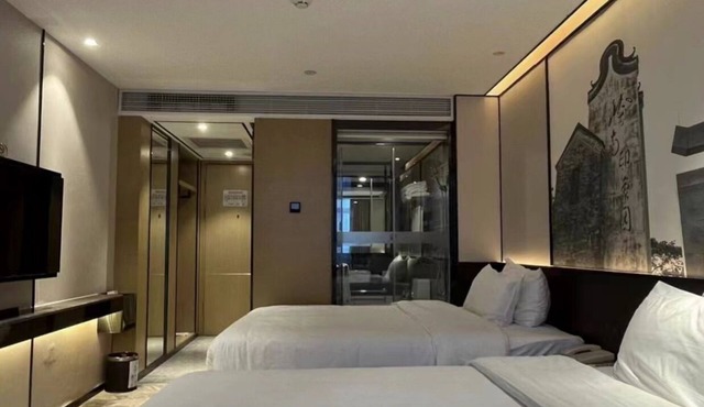 Baiyun City Hotel
