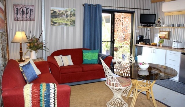 Balingup Rustic Retreat - Marian Ponds.Saltwater swimming pool, great gardens