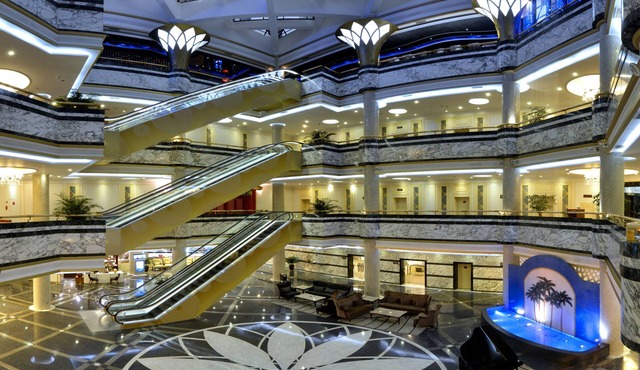 Baohua Harbour View Hotel
