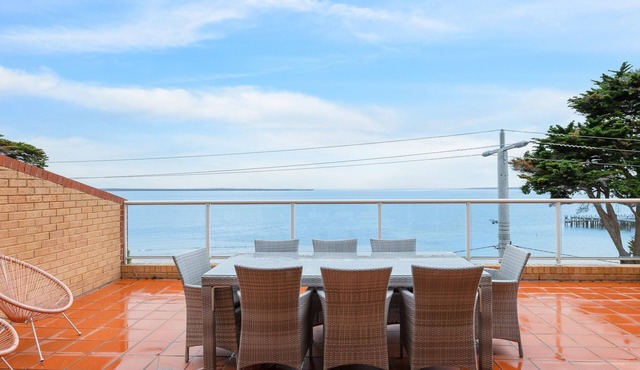 Beachfront Bliss in Cowes