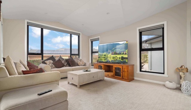Beautiful Spacious Home in a Serene Setting