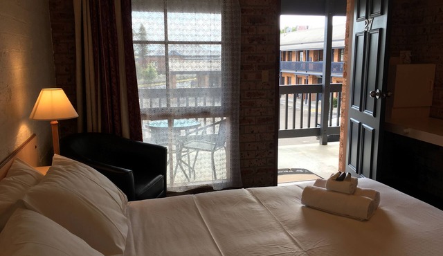 Bega Downs Motor Inn