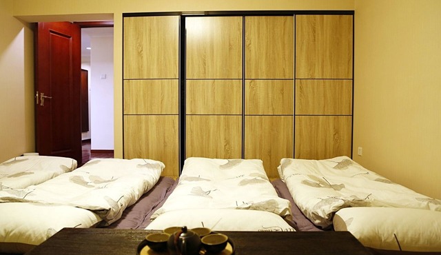 Beijing Sanlitun 2-Bedroom Spacious Apartment