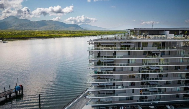 Belle Escapes Harbour Lights Waterfront Apartment 501-502