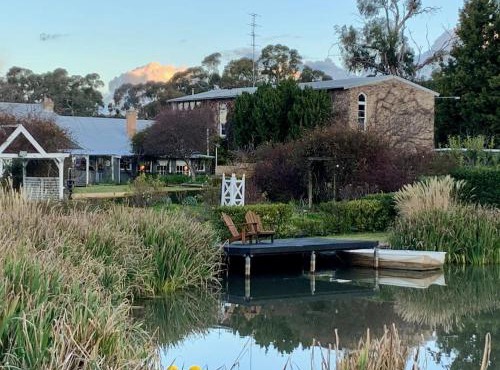 Blue Mountains Large Group farm stay Chapel House