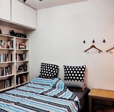 Books&Bed Close to the Lake