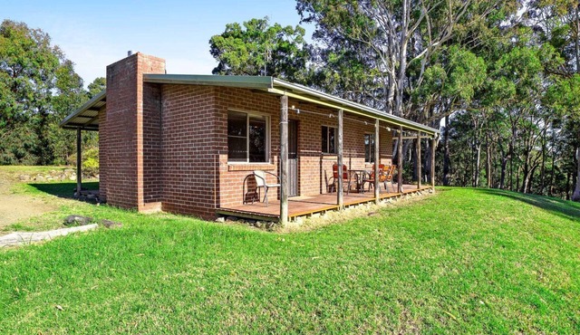 Braeside Cabin One - Pinkwood